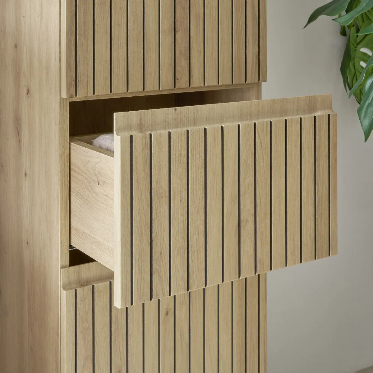 Julian Bowen Narrow Cabinet With 2 Door & 1 Drawer | Artisan Oak | Austin collection - Wood Velvet