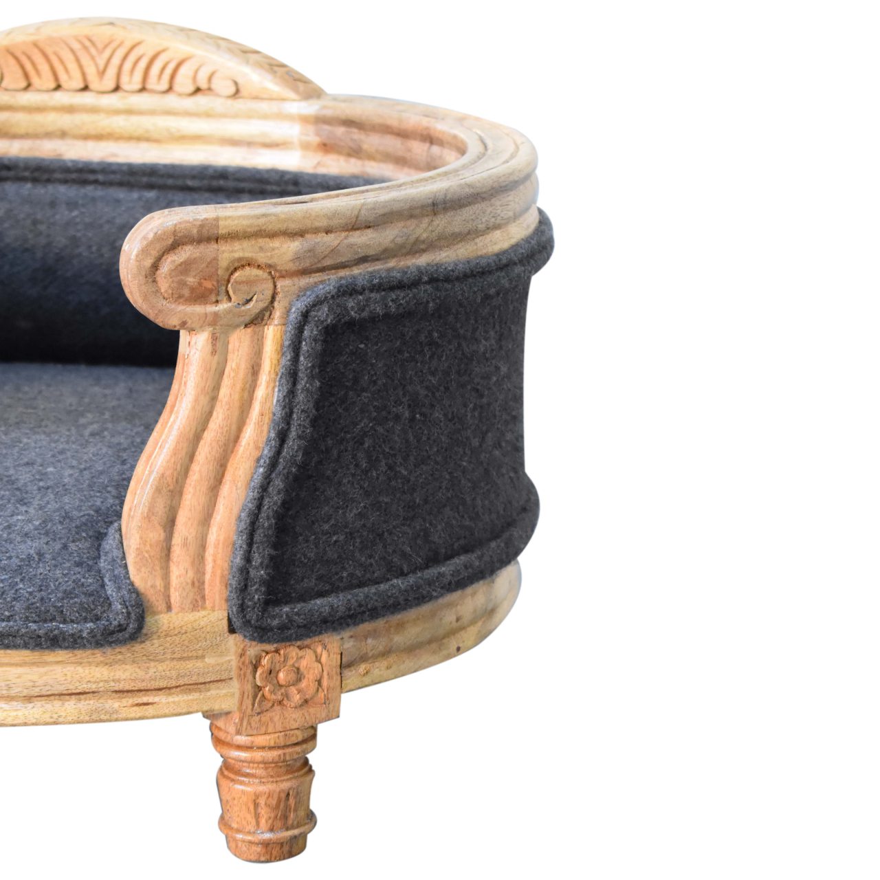 Carved Luxury Tweed Pet Bed - Wood Velvet